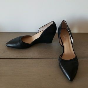 Women's 9M Franco Sarto Black Wedge Heels 3"